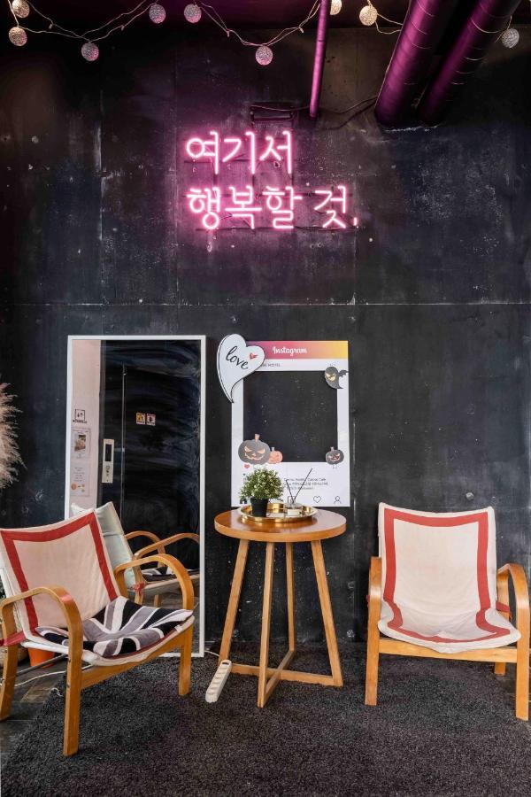 Canvas Black Guesthouse 釜山 外观 照片