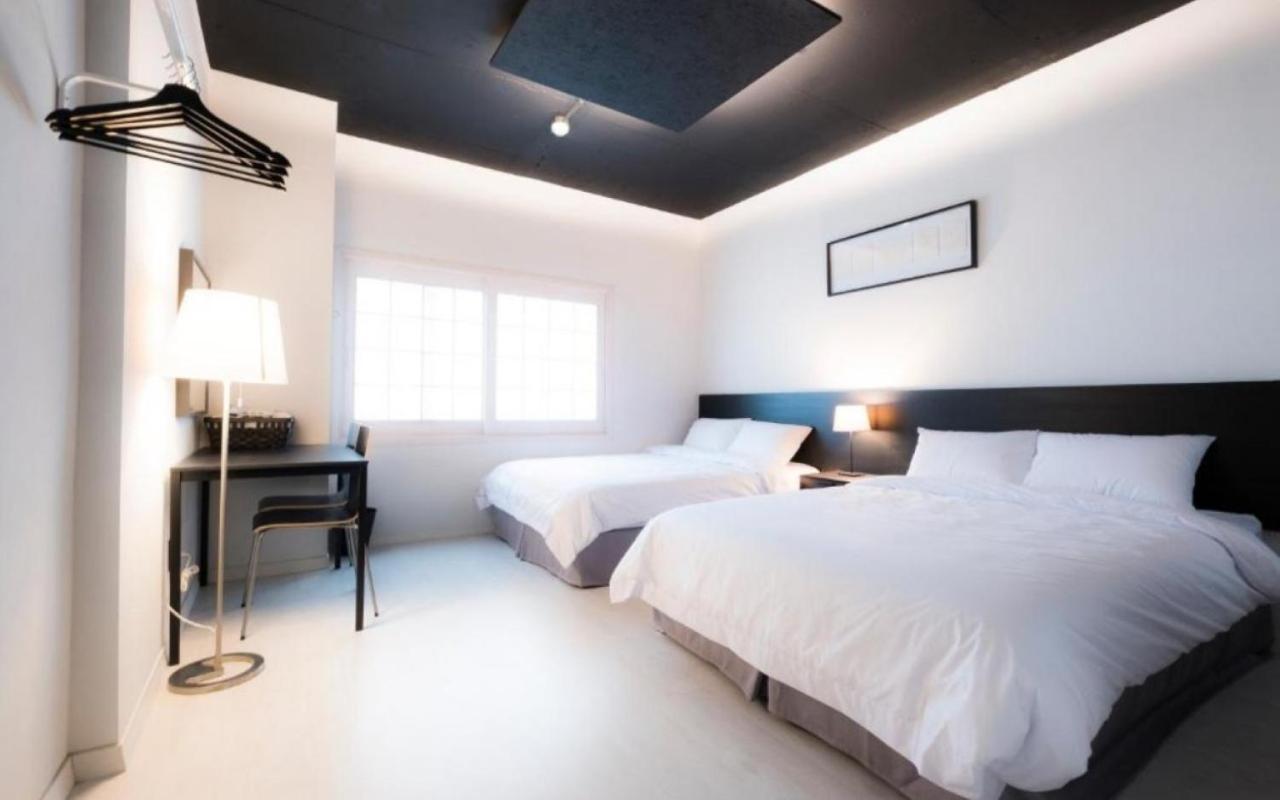 Canvas Black Guesthouse 釜山 外观 照片